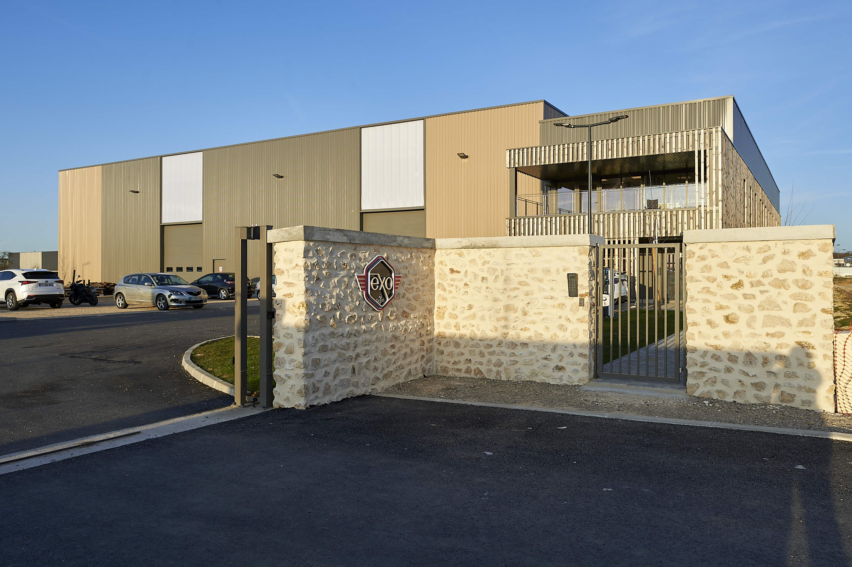 EXO SIGNS - CROISSY BEAUBOURG (77)