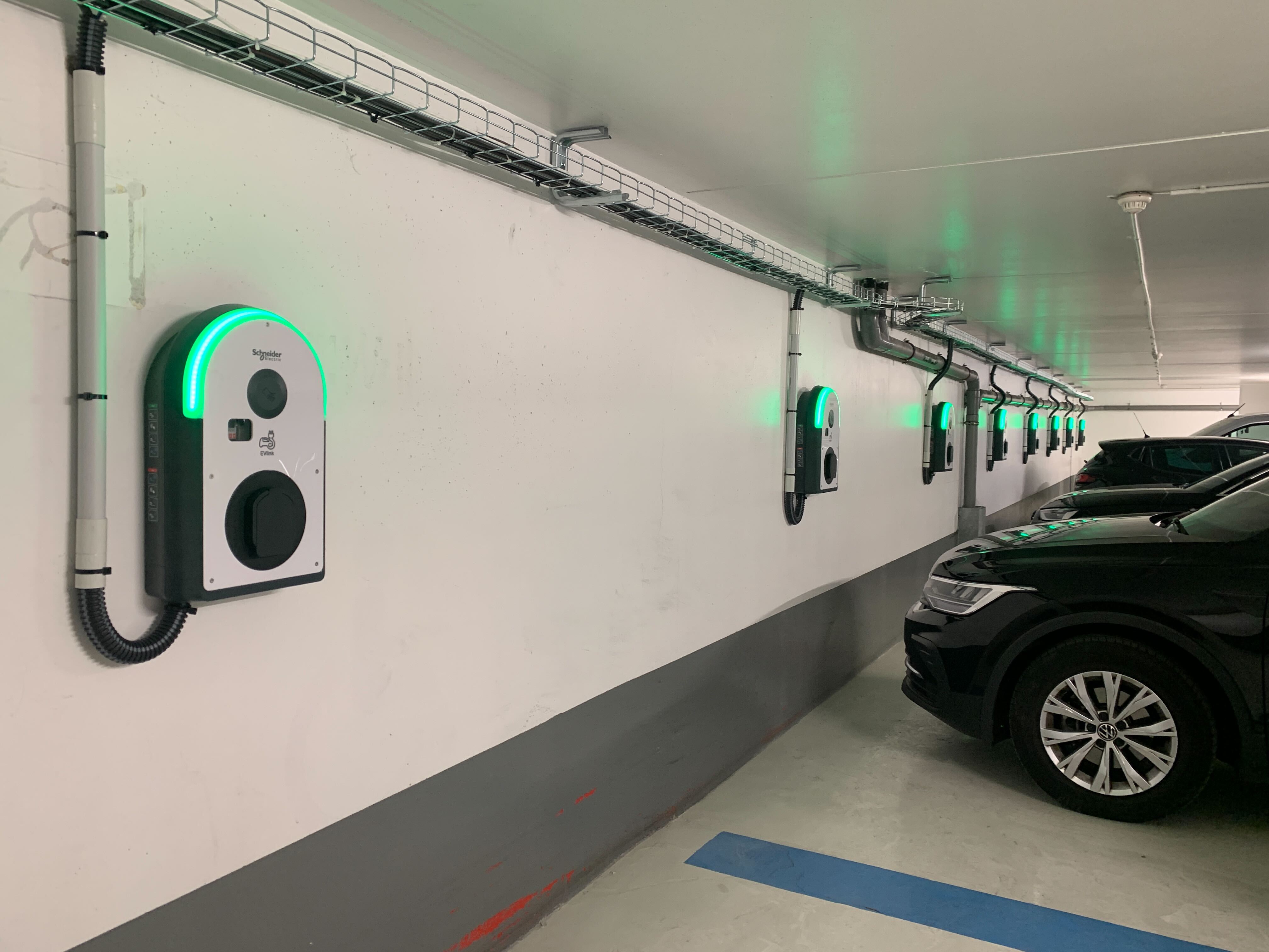 Shooting photo B2B Zeplug